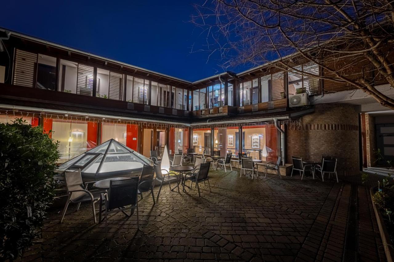 Bazilika Alatt Panzio Bed and Breakfast Έστεργκομ Εξωτερικό φωτογραφία